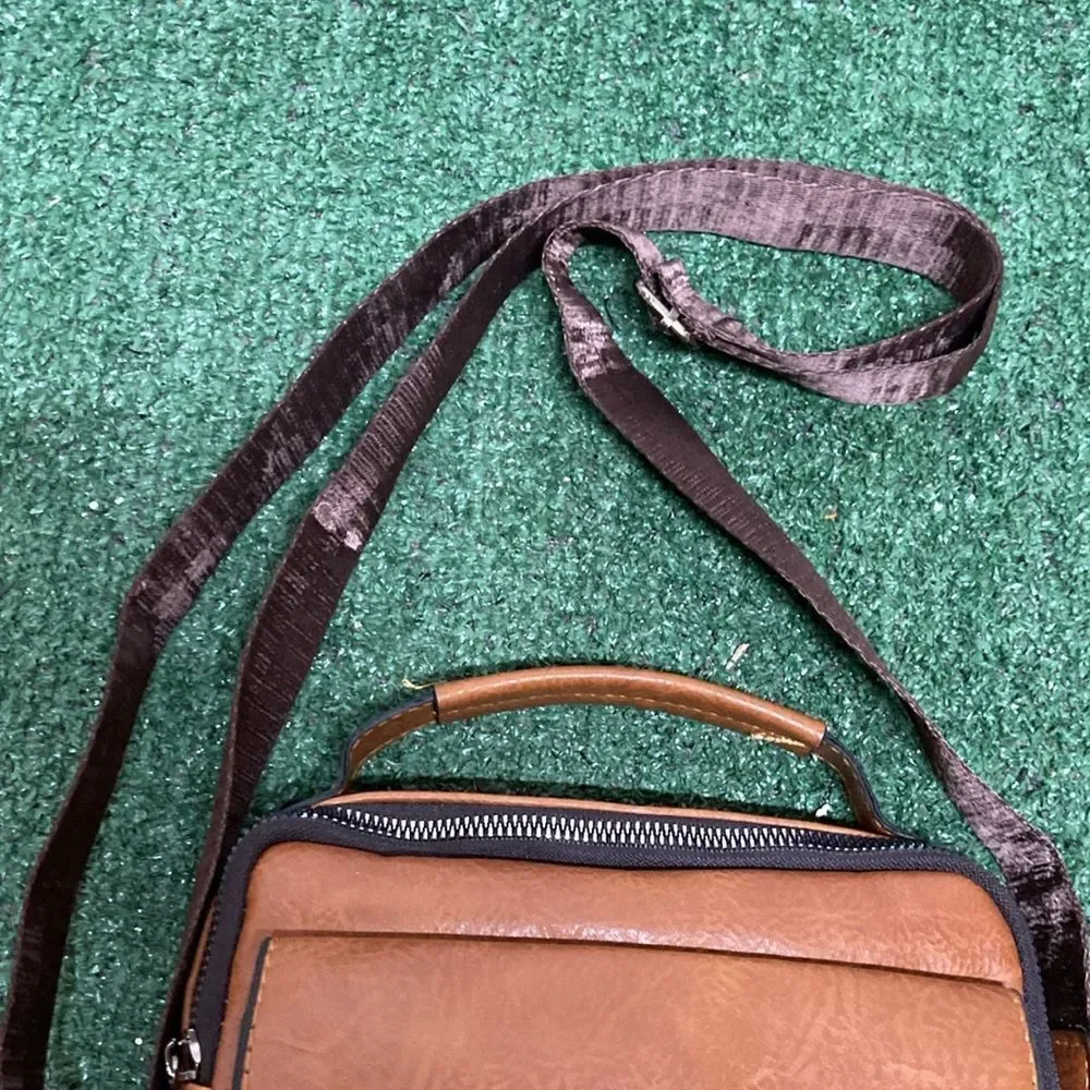 Weixier Anti-Theft Men's Brown Crossbody Messenger Bag (OKPM-04-019)